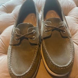 Sperry Topsiders
